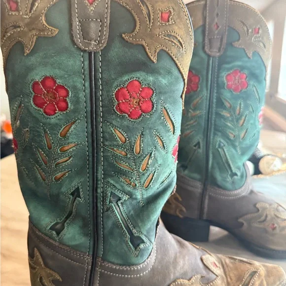 Floral Embroidered Cowboy Boots - Picture 3 of 4